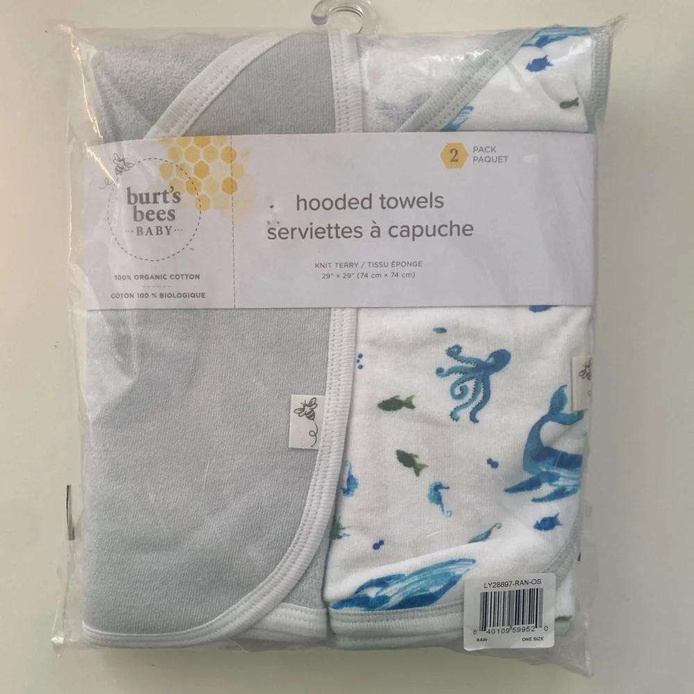 NWT Burt's Bees Baby Cotton Gray and White Hooded Towels Blue Whales Nautical